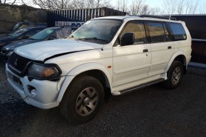 Mitsubishi Pajero Sport 3.0i 125kW bílé