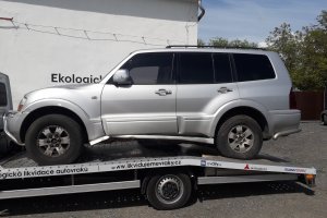 Mitsubishi Pajero 3.2DID 118kW stříbrné CZ