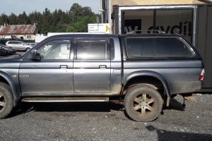 Mitsubishi L200 2.5TD 85kW dark grey pearl