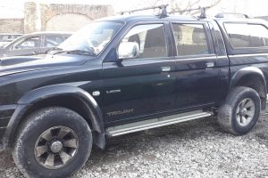 Mitsubishi L200 2.5TD 85kW černá