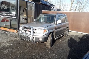 Mitsubishi Pajero Pinin 2.0GDI 95kW stříbrné CZ